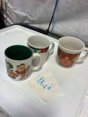 Potpourri Designs Merry Bears Mug and Assorted Christmas Mugs (Lot of 3)
